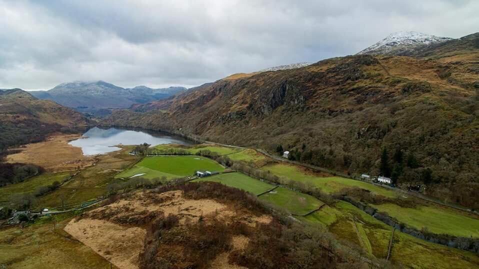 Red Dragon Cottages Nr Mt Snowdon Beddgelert Exterior photo